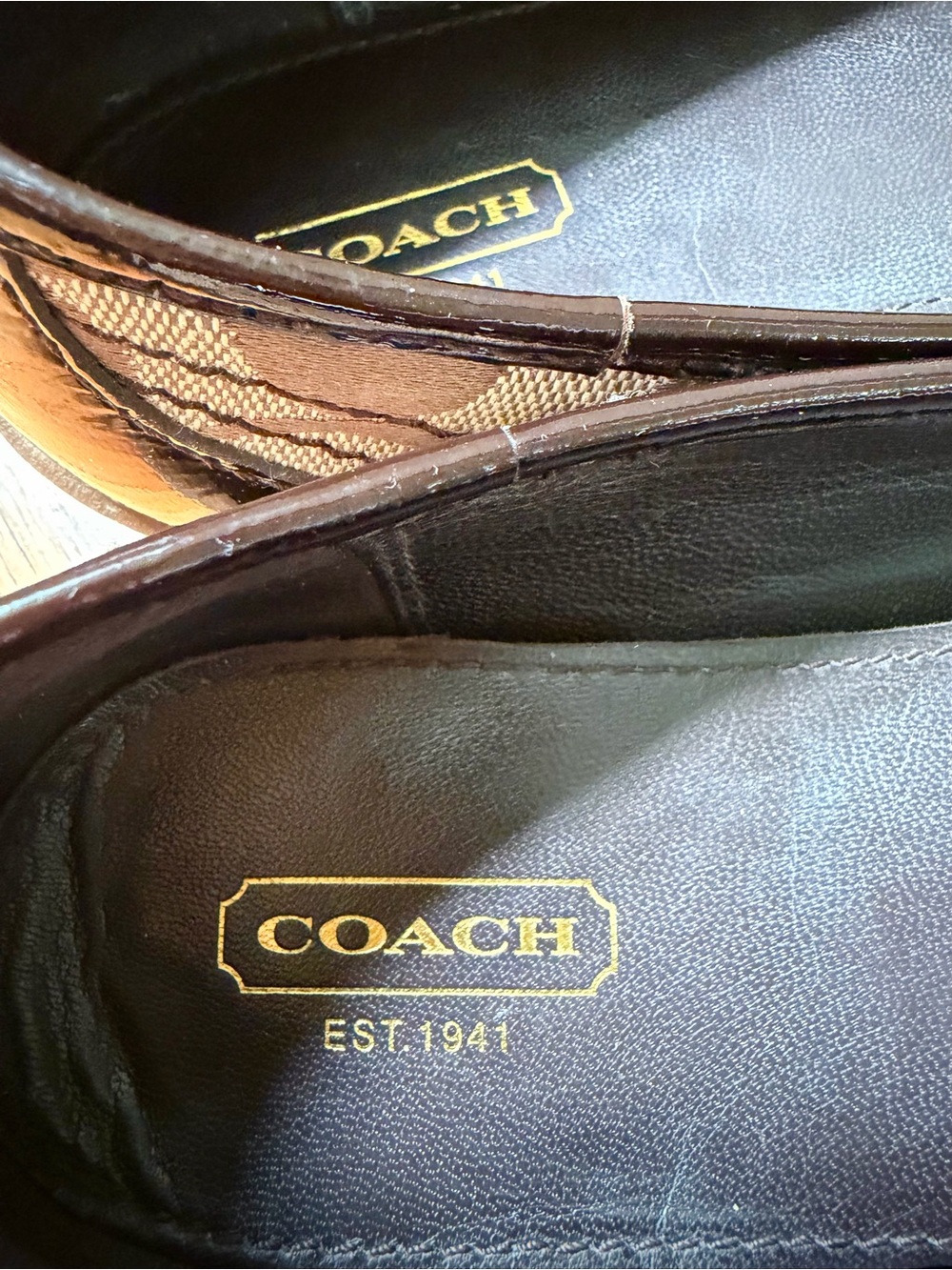 Coach Dannie Beige Signature Canvas Brown Patent Trim Ballet Flats Women’s 7.5 - Picture 12 of 15